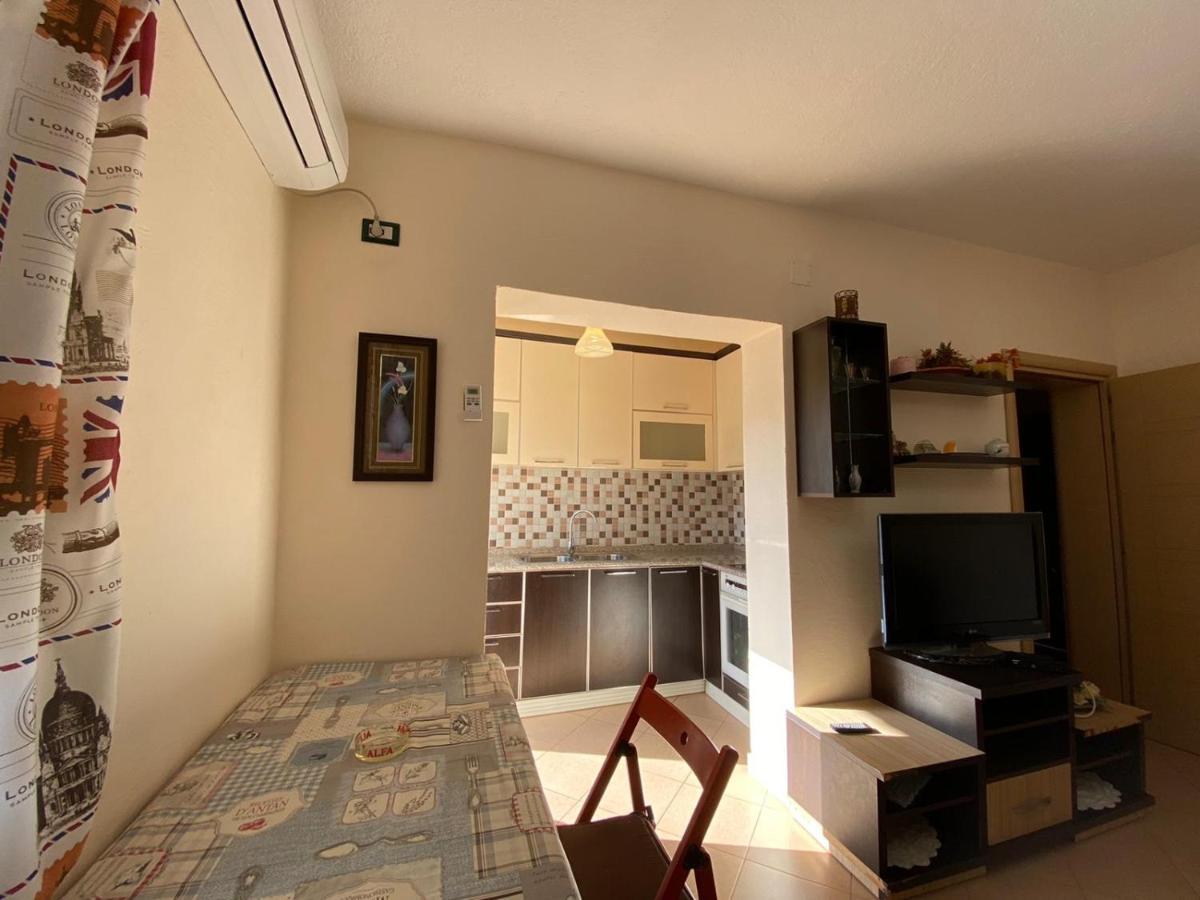 88 Apartment Himare Luaran gambar