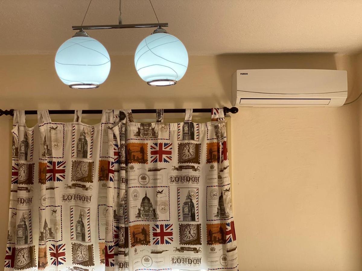 88 Apartment Himare Luaran gambar