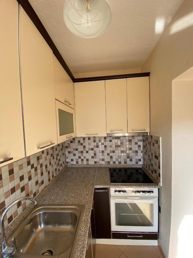 88 Apartment Himare Luaran gambar