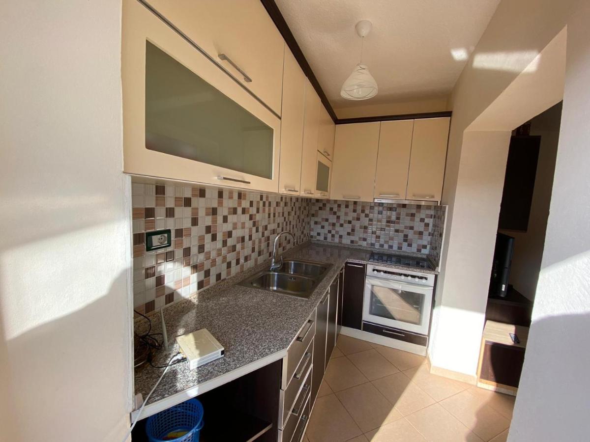 88 Apartment Himare Luaran gambar