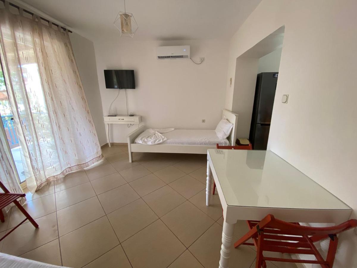 88 Apartment Himare Luaran gambar
