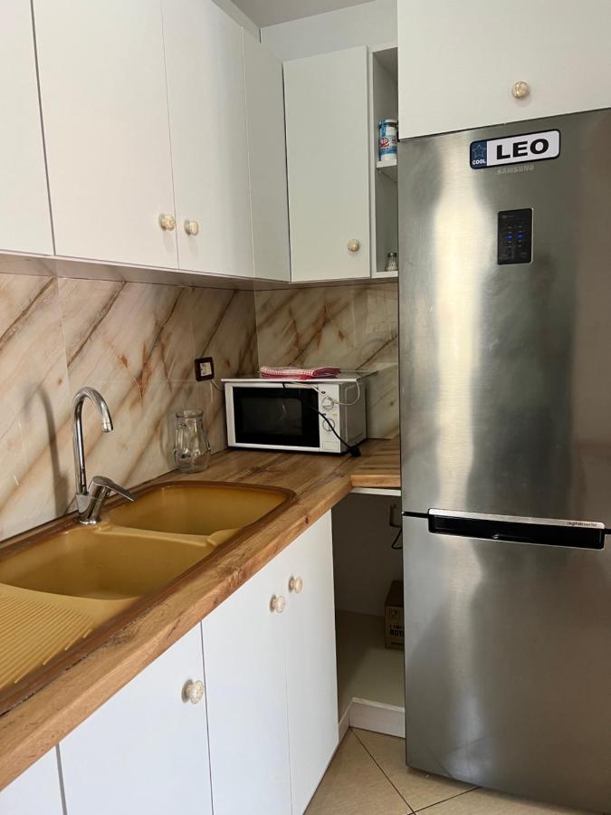 88 Apartment Himare Luaran gambar